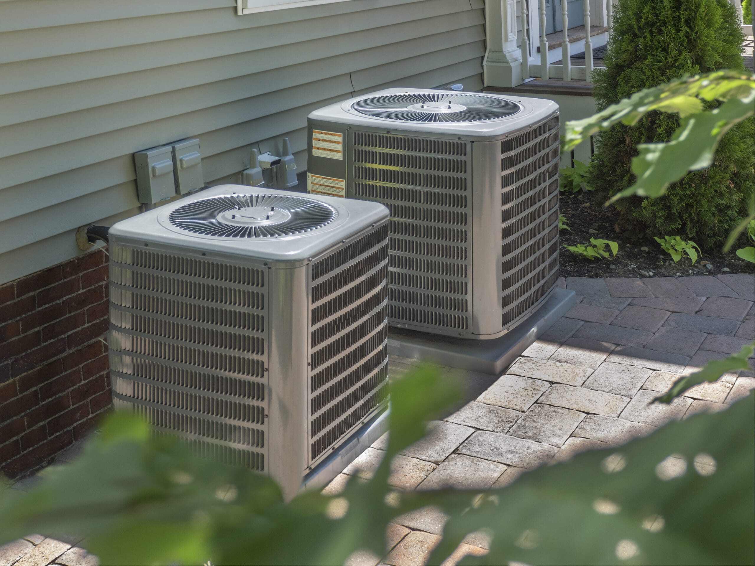 Sanborns-August-HVAClandscaping-scaled